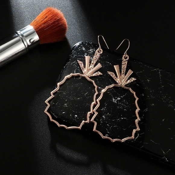 Pineapple Boho Beach Dangle Earrings - Picture 5 of 6